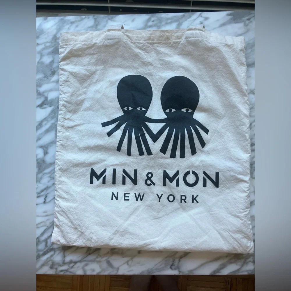 Pink Min & Mon Women's Bag with Artistic Design with the iconic eyes - Picture 4 of 10